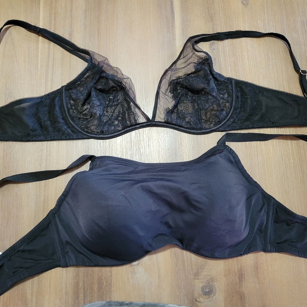Bundle of 2 soma Bras Size 34DD Black Underwire